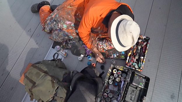 Artist pleas to save his chewing gum works